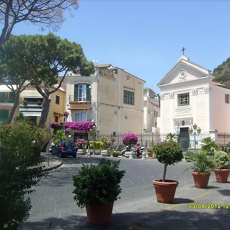 Bed & Breakfast Celestina Ischia